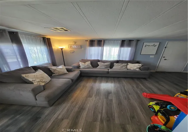 5th image of 10701 Cedar Ave #46, Bloomington, CA 92316 | MLS# IV26108652