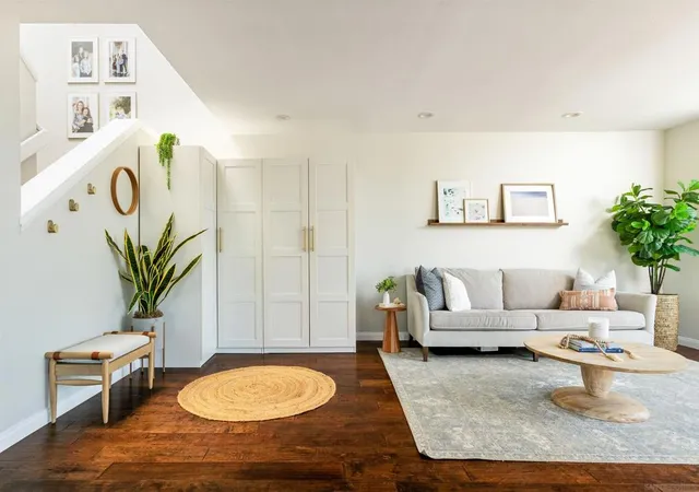 3rd image of 6721 Draper, La Jolla, CA 92037 | MLS# 260012068SD