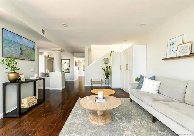 4th image of 6721 Draper, La Jolla, CA 92037 | MLS# 260012068SD