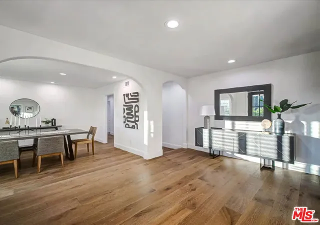 4th image of 4732 Del Moreno Dr, Woodland Hills, CA 91364 | MLS# 26835339