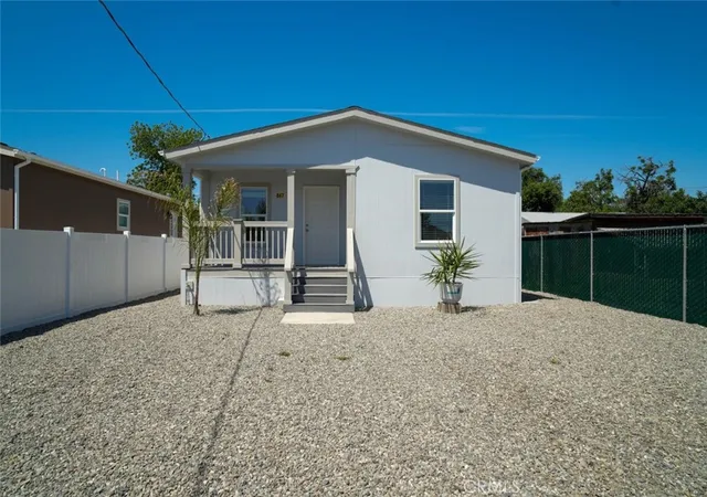 Photo 3 of Manufactured home for sale at 647 5th Street, Willows, CA 95988 | MLS# SN26108694 | Listing updated on 2026-09-21