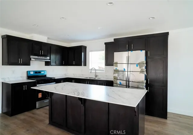 Photo 4 of Manufactured home for sale at 647 5th Street, Willows, CA 95988 | MLS# SN26108694 | Listing updated on 2026-09-21
