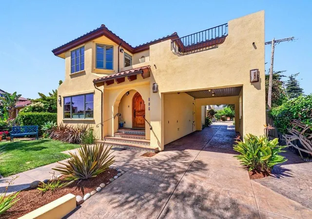 Photo 4 of Single family home for sale at 116 Monterey St, Santa Cruz, CA 95060 | MLS# ML82047237 | Listing updated on 2026-09-29