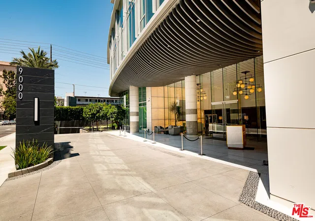 2nd image of 9000 W 3Rd St, Los Angeles, CA 90048
