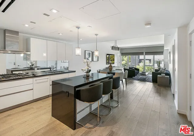 2nd image of 9000 W 3rd St #204, Los Angeles, CA 90048 | MLS# 26835447