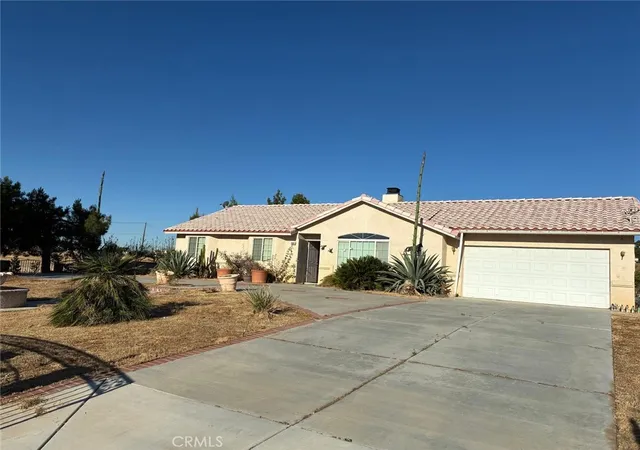 Homes for sale in Hesperia, CA | 11906 Apatite Ave, Hesperia, CA 92345 | MLS# IV26108717