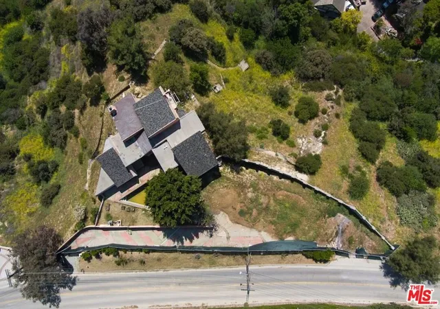 7th image of 3025 Benedict Canyon Dr, Beverly Hills, CA 90210 | MLS# 26835629