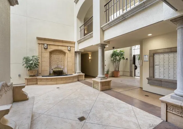 3rd image of 655 Columbia St, San Diego, CA 92101