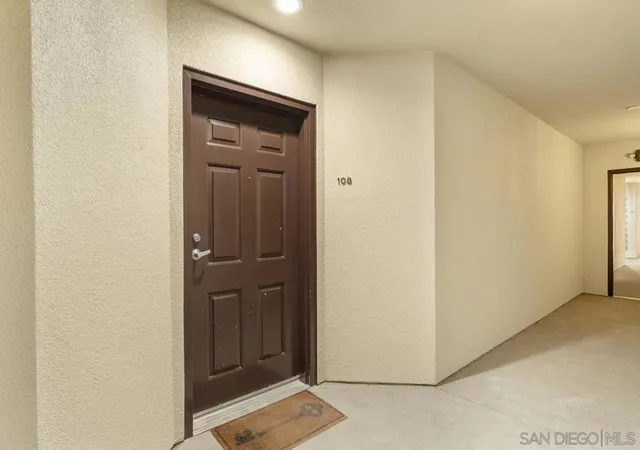 4th image of 655 Columbia St, San Diego, CA 92101