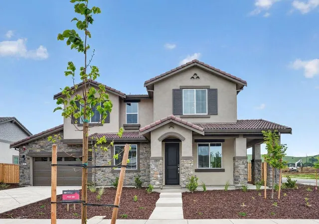 Homes for sale in Vacaville, CA | 197 Golden Gate Ln, Vacaville, CA 95687 | MLS# ML82047805