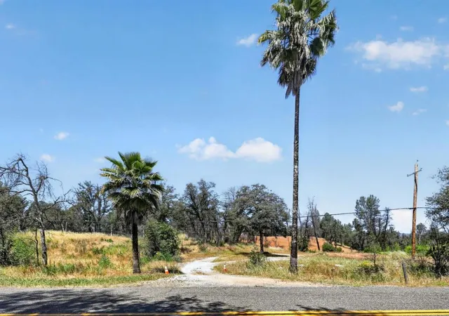1st image of 16416 Lower Springs Rd, Redding, CA 96001 | MLS# ML82047820