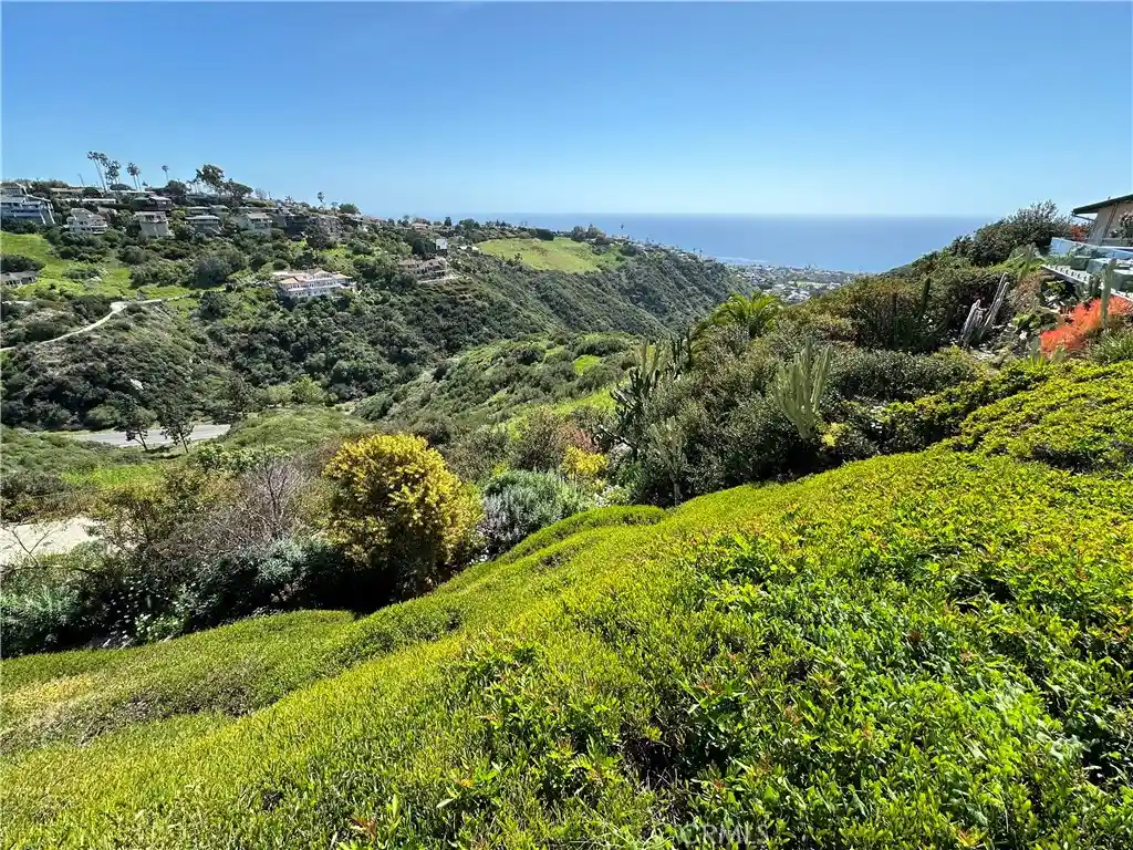 Single family home for sale at 1625 Tahiti, Laguna Beach, CA 92651 | MLS# LG26108848