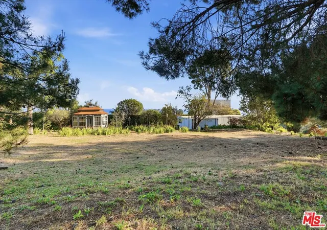 Photo 1 of Land for sale at 27555 Pacific Coast Hwy, Malibu, CA 90265 | MLS# 26836121 | Listing updated on 2026-06-17
