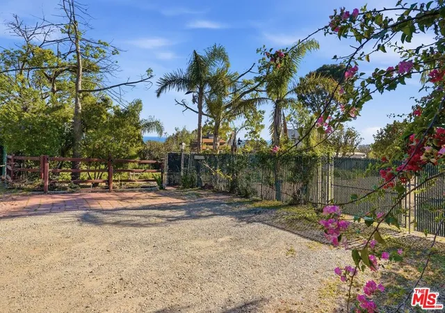 Photo 2 of Land for sale at 27555 Pacific Coast Hwy, Malibu, CA 90265 | MLS# 26836121 | Listing updated on 2026-06-17