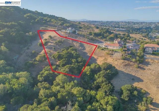 5th image of Knobcone Ct, El Sobrante, CA 94803 | MLS# 41135260