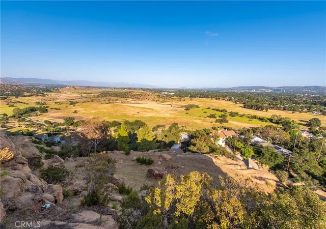 2nd image of 8740 Azul Dr, West Hills, CA 91304 | MLS# SR26107861