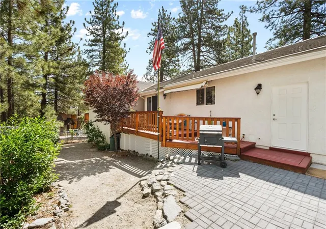 5th image of 5399 Lone Pine Canyon, Wrightwood, CA 92397 | MLS# HD26105144