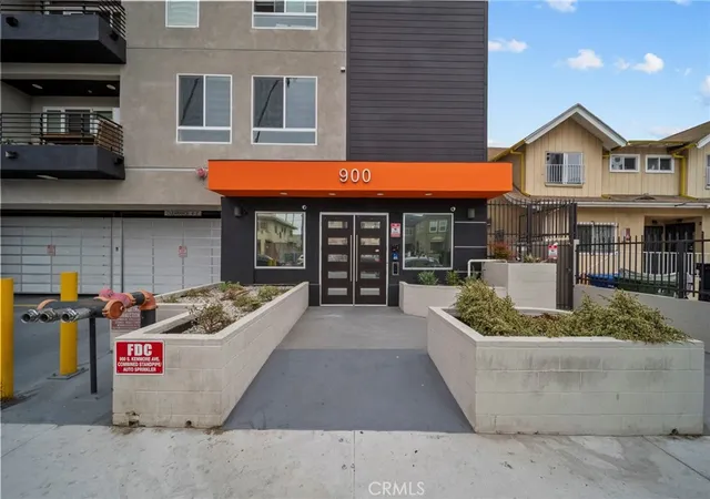 1st image of 900 S Kenmore Ave #504, Los Angeles, CA 90006 | MLS# SR26104375