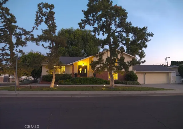 Homes for sale in Chatsworth, CA | 20000 Vintage, Chatsworth, CA 91311 | MLS# SR26108816