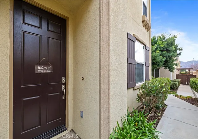 Homes for sale in Murrieta, CA | 41945 Davenport Wy #D, Murrieta, CA 92562 | MLS# IG26108965