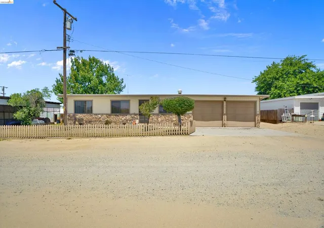 1st image of 944 Sherman Ln, Oakley, CA 94561 | MLS# 41135285