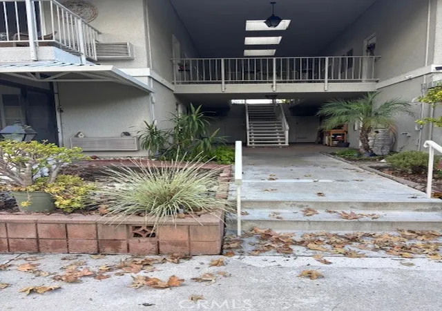3rd image of 928 Avenida Majorca #B, Laguna Woods, CA 92637 | MLS# PW26109041