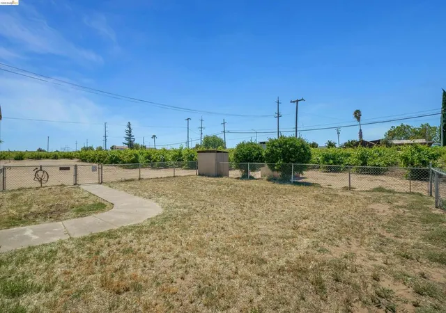 5th image of 2080 Ohara Ave, Oakley, CA 94561 | MLS# 41135293