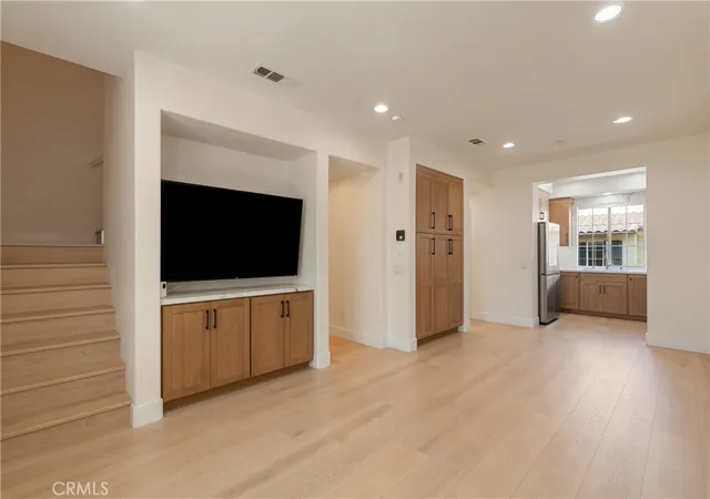 2nd image of 33 Silverado, Irvine, CA 92618 | MLS# PW26098739