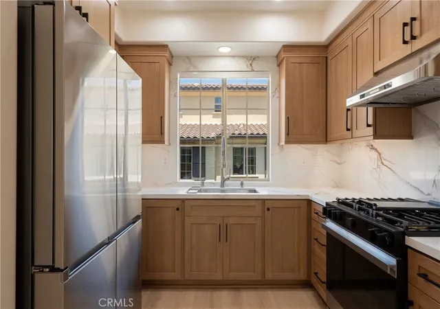 4th image of 33 Silverado, Irvine, CA 92618 | MLS# PW26098739