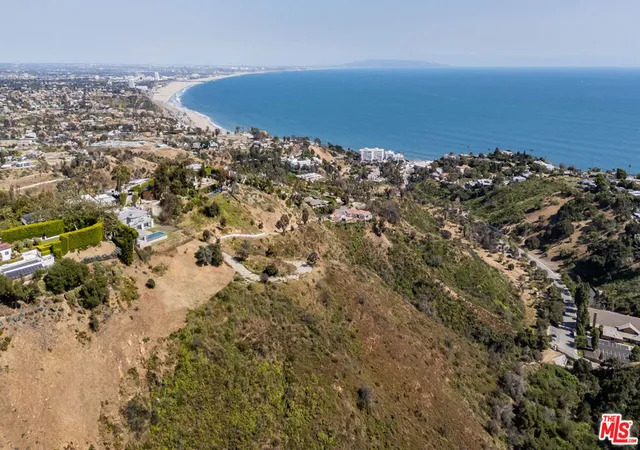Photo 1 of Land for sale at 646 Paseo Miramar, Pacific Palisades, CA 90272 | MLS# 26835557 | Listing updated on 2026-06-26