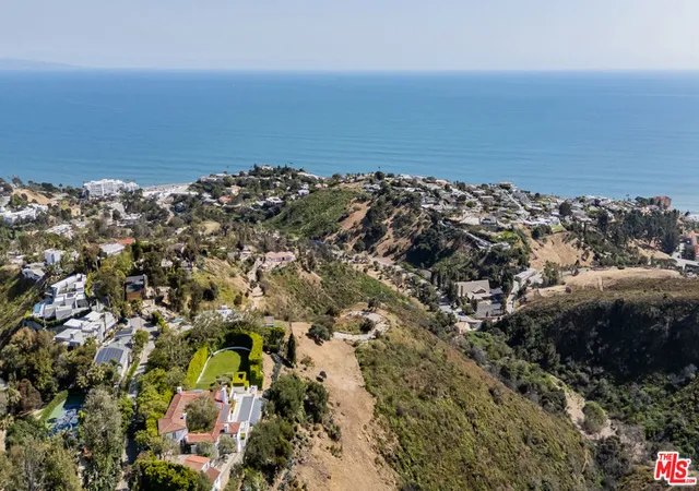 Photo 4 of Land for sale at 646 Paseo Miramar, Pacific Palisades, CA 90272 | MLS# 26835557 | Listing updated on 2026-06-26