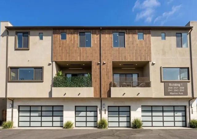 Photo 2 of Townhouse for sale at 2543 Marine Ave, Gardena, CA 90249 | MLS# 219148070DA | Listing updated on 2026-09-29