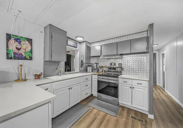 1st image of 3411 Thermal Pl, Thermal, CA 92274 | MLS# 219148072DA