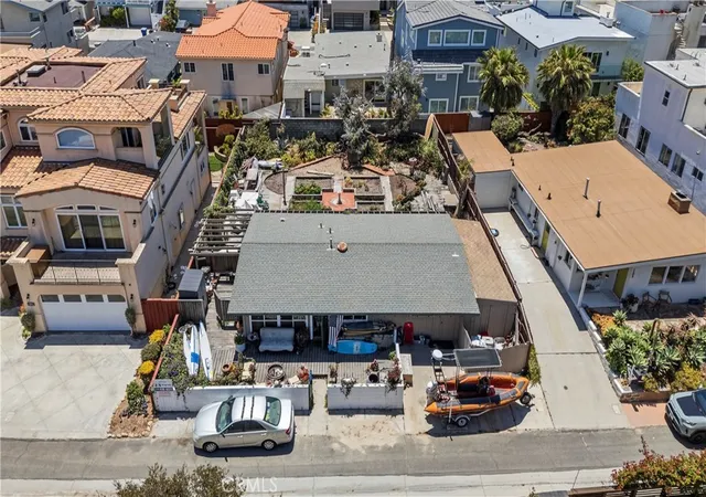 Photo 3 of Single family home for sale at 1284 Sagamore Ln, Ventura, CA 93001 | MLS# SR26102230 | Listing updated on 2026-06-05