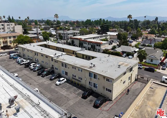 5th image of 13103 Barbara Ann St, North Hollywood, CA 91605 | MLS# 26833351