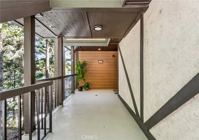 3rd image of 1 Village Bay, Lake Arrowhead, CA 92352 | MLS# IG26103382