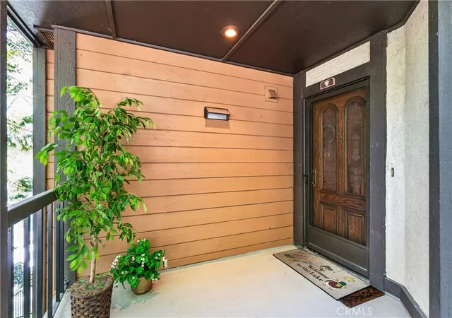 4th image of 1 Village Bay, Lake Arrowhead, CA 92352 | MLS# IG26103382