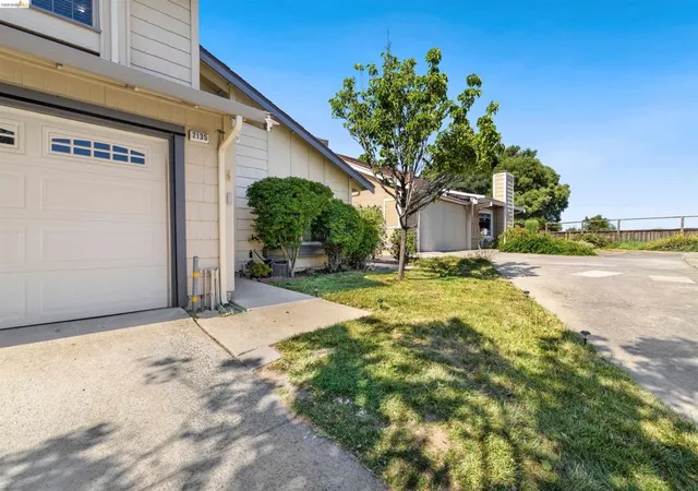 Homes for sale in Martinez, CA | 2135 Rock Pass Pl, Martinez, CA 94553 | MLS# 41135313