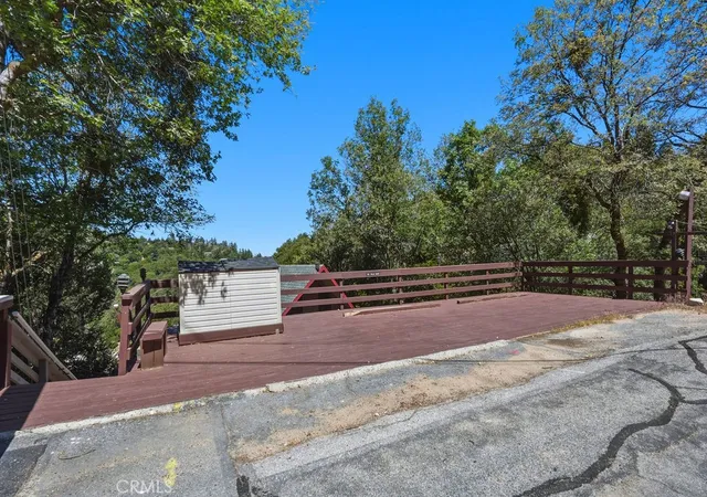 Homes for sale in Crestline, CA | 320 Delle, Crestline, CA 92325 | MLS# IG26109362