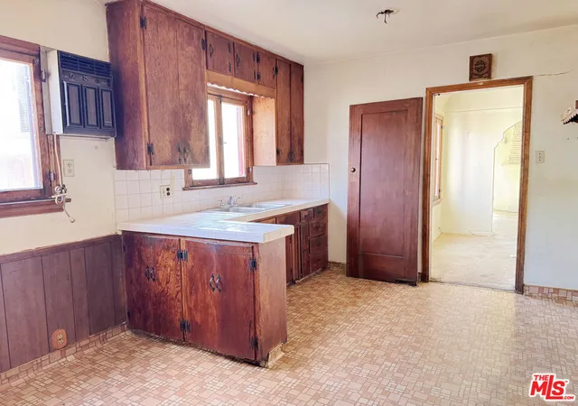 5th image of 6574 Brayton Ave, Long Beach, CA 90805 | MLS# 26836239