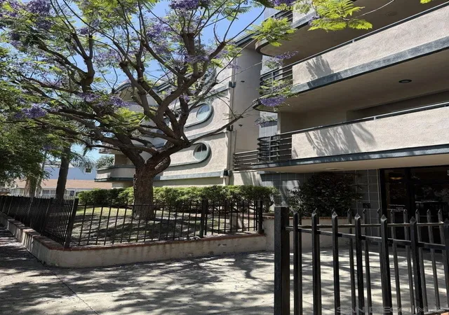Photo 3 of Sale Pending at 535 West 4th #306, Long Beach, CA 90802 | MLS# 260012140SD | Listing updated on 2026-10-27