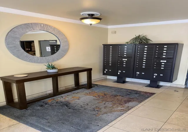 Listing Photo 4 - Condo for sale in building located at 535 W 4th, Long Beach, CA 90802 - Unit #306