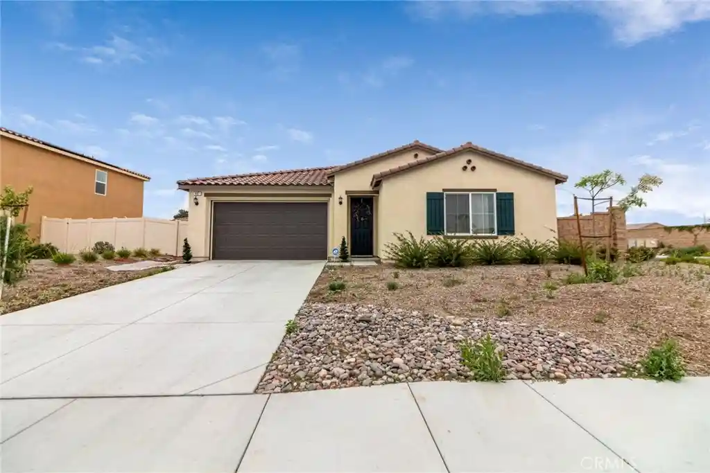 Photo 1 of Single family home for sale at 987 Runaway Trl, San Jacinto, CA 92582 | MLS# IV26107438 | Listing updated on 2026-10-13
