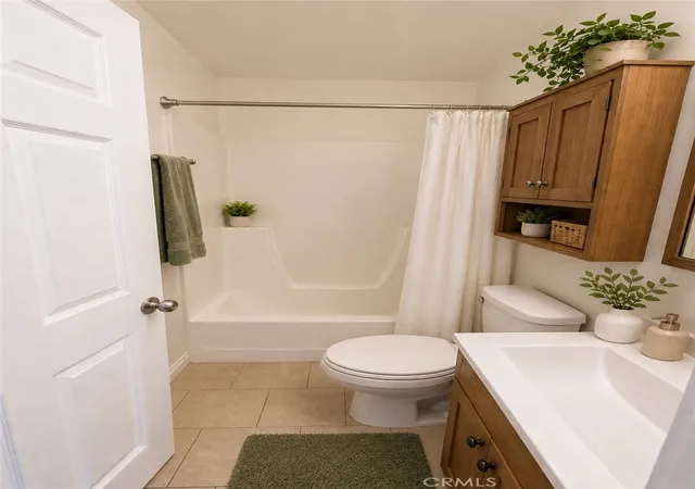 4th image of 3837 Martin Luther King Jr Way, Oakland, CA 94609 | MLS# DW26109440