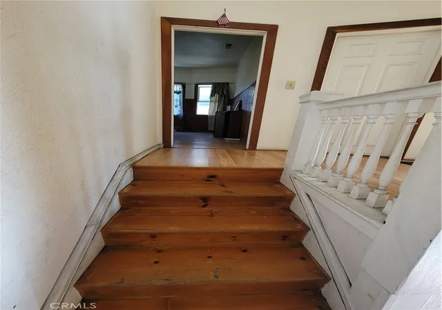 3rd image of 3867 Martin Luther King Jr Way, Oakland, CA 94609 | MLS# DW26109457