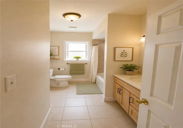 4th image of 3867 Martin Luther King Jr Way, Oakland, CA 94609 | MLS# DW26109457