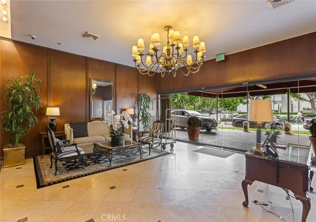 Photo 3 of Condo for sale at 10550 Wilshire Blvd #302, Los Angeles, CA 90024 | MLS# SB26107715 | Listing updated on 2026-10-06