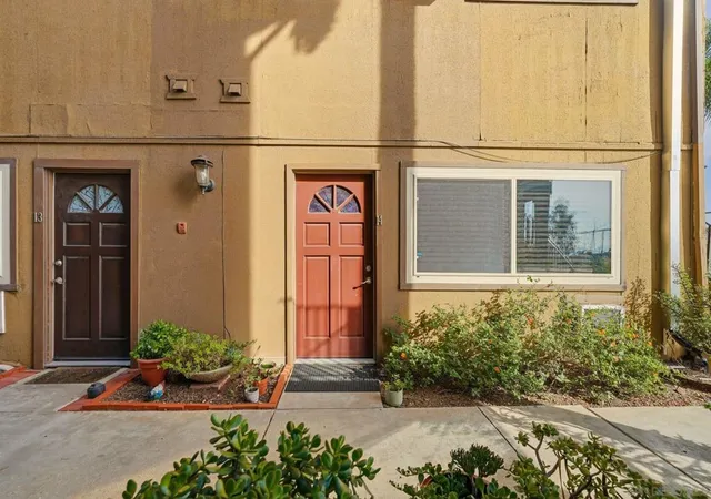 Homes for sale in San Diego, CA | 5505 Adelaide Ave, San Diego, CA 92115 | Houzeo
