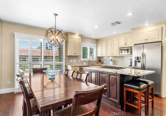 5th image of 75215 Vista Huerto, Palm Desert, CA 92211 | MLS# PW26109107