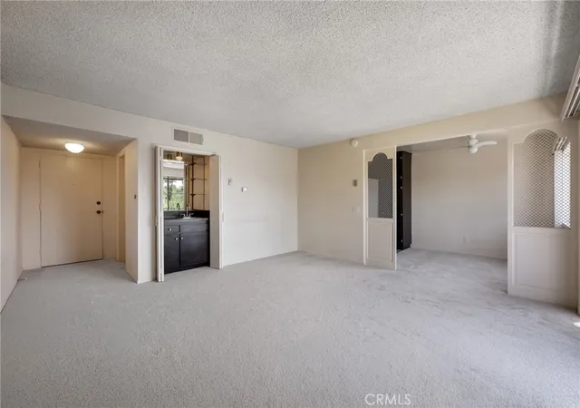 Photo 3 of Single family home for sale at 972 E California #307, Pasadena, CA 91106 | MLS# SB26109557 | Listing updated on 2026-09-29